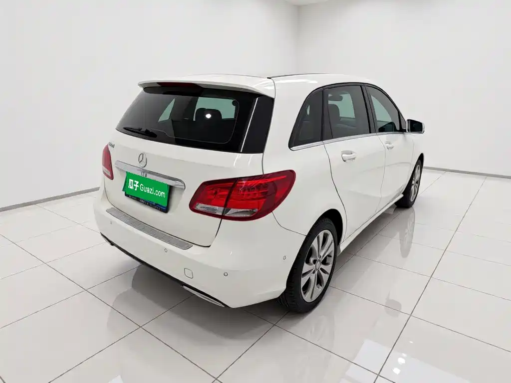 Mercedes-Benz B-Class — миниатюра 6