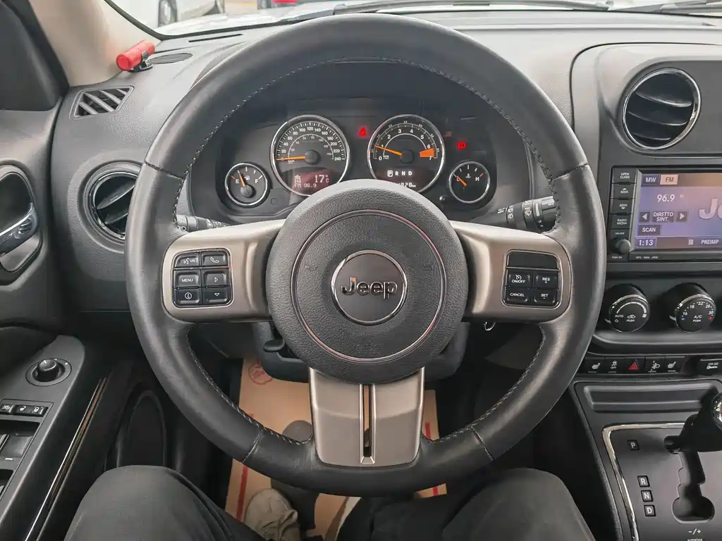Jeep Patriot — миниатюра 5