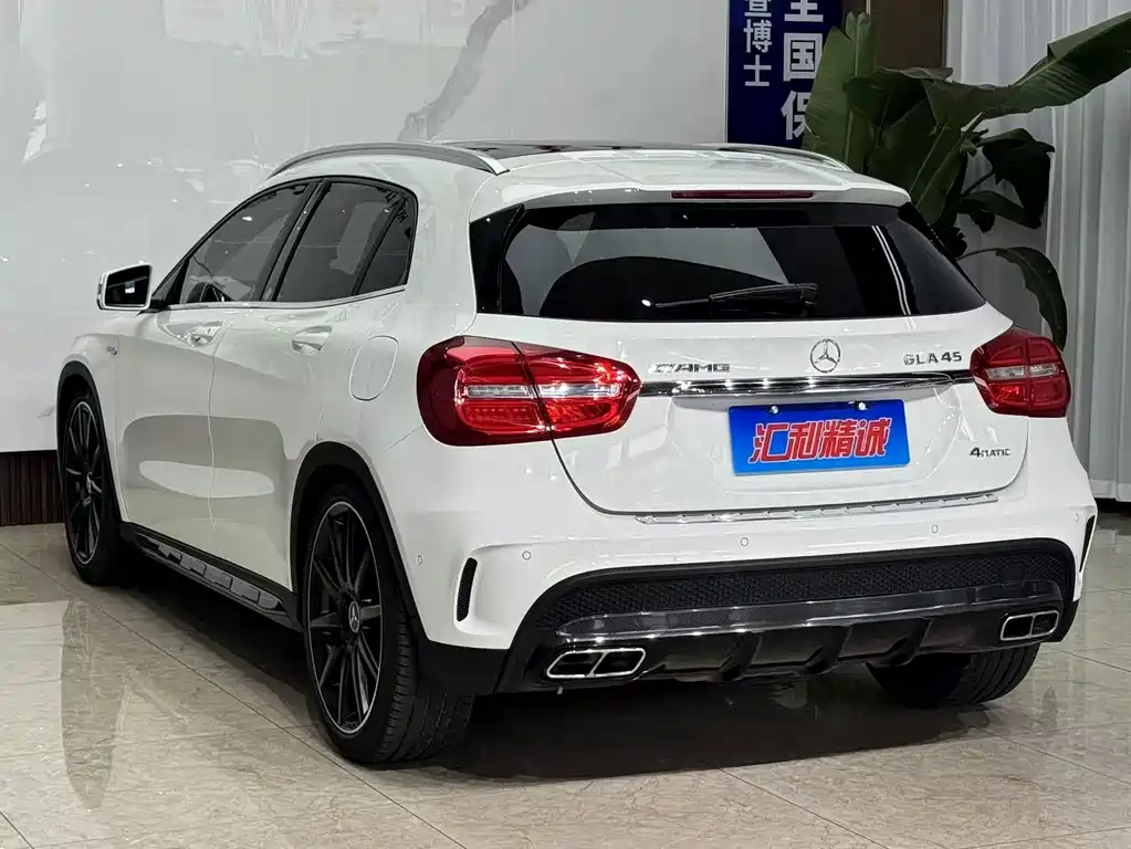 Mercedes-Benz GLA AMG — миниатюра 5