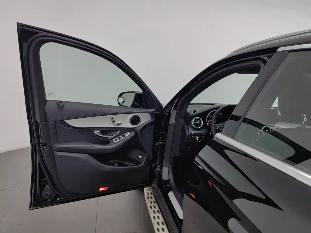 Mercedes-Benz GLC — миниатюра 8