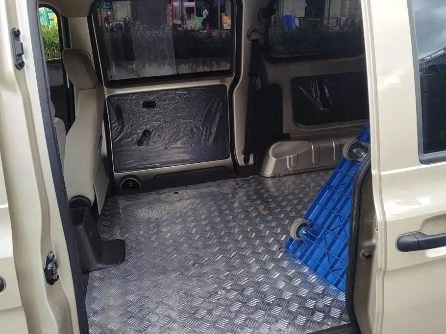 Wuling Hongguang V — миниатюра 11