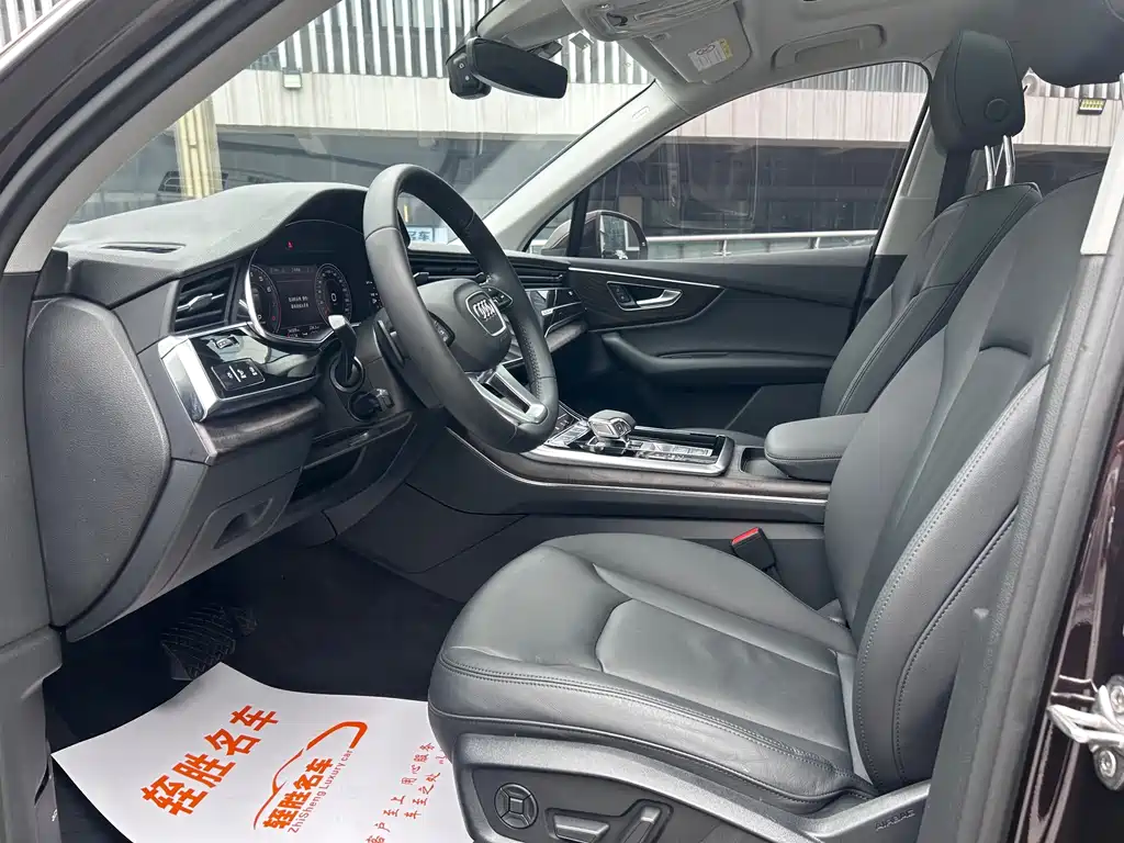 Audi Q7 — миниатюра 4