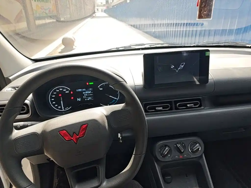 Wuling Hongguang EV — миниатюра 5