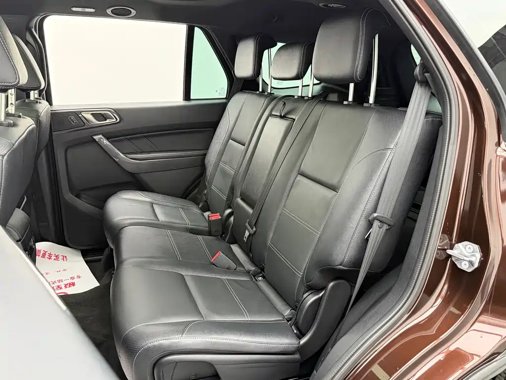 Ford Everest — миниатюра 22