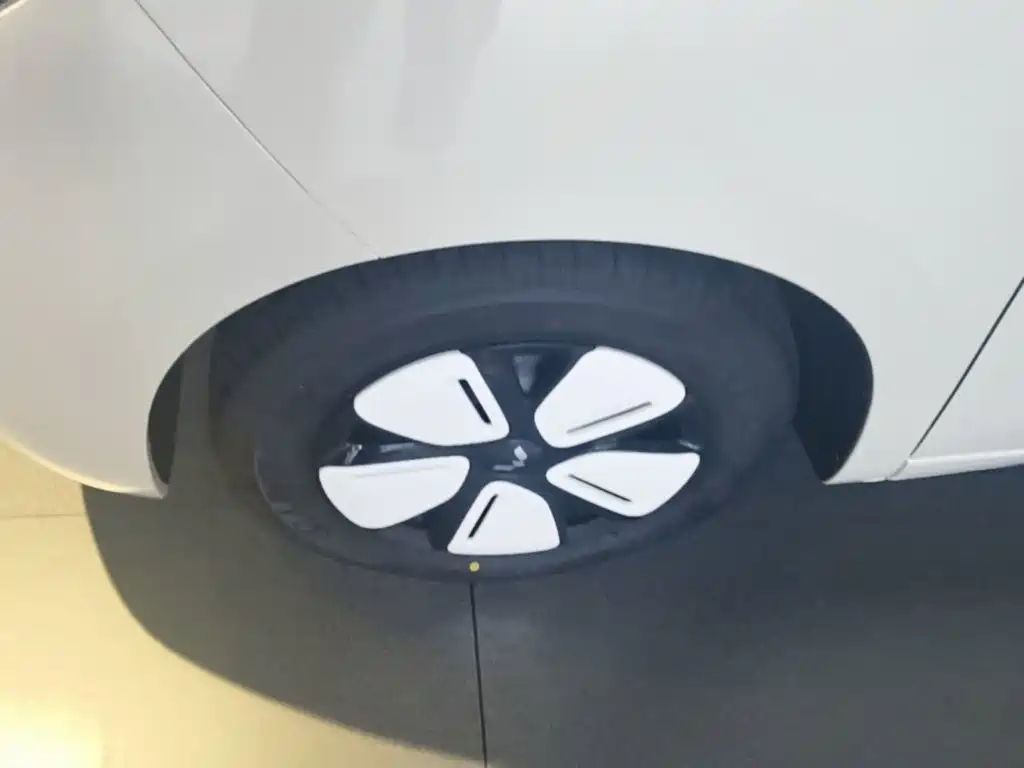 Wuling MINIEV — миниатюра 23