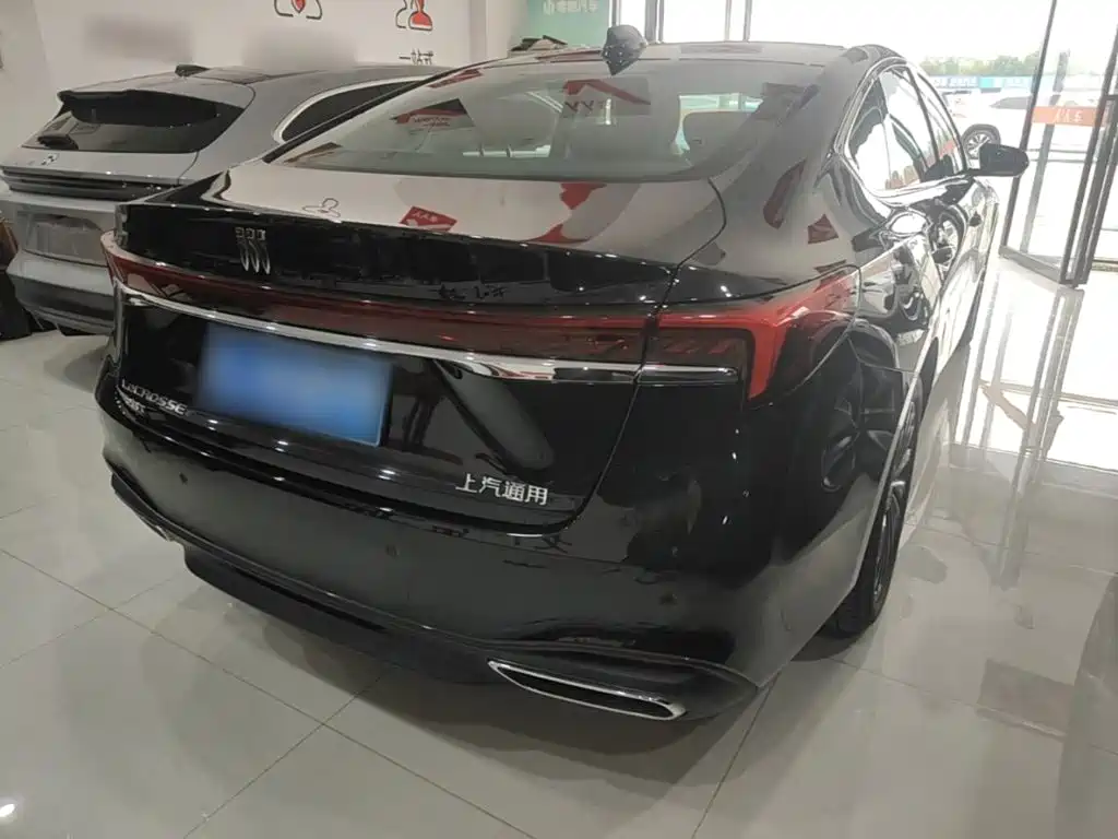 Buick LaCrosse — миниатюра 7