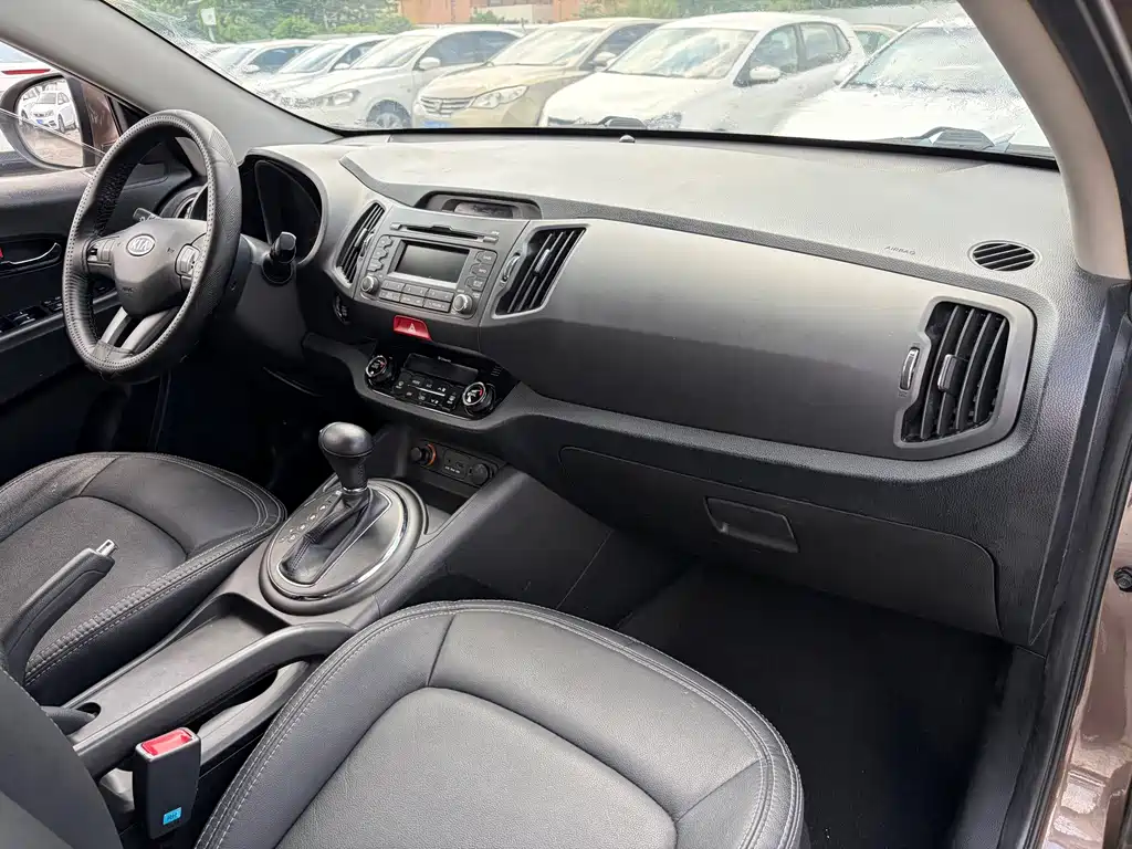 Kia Sportage — миниатюра 15