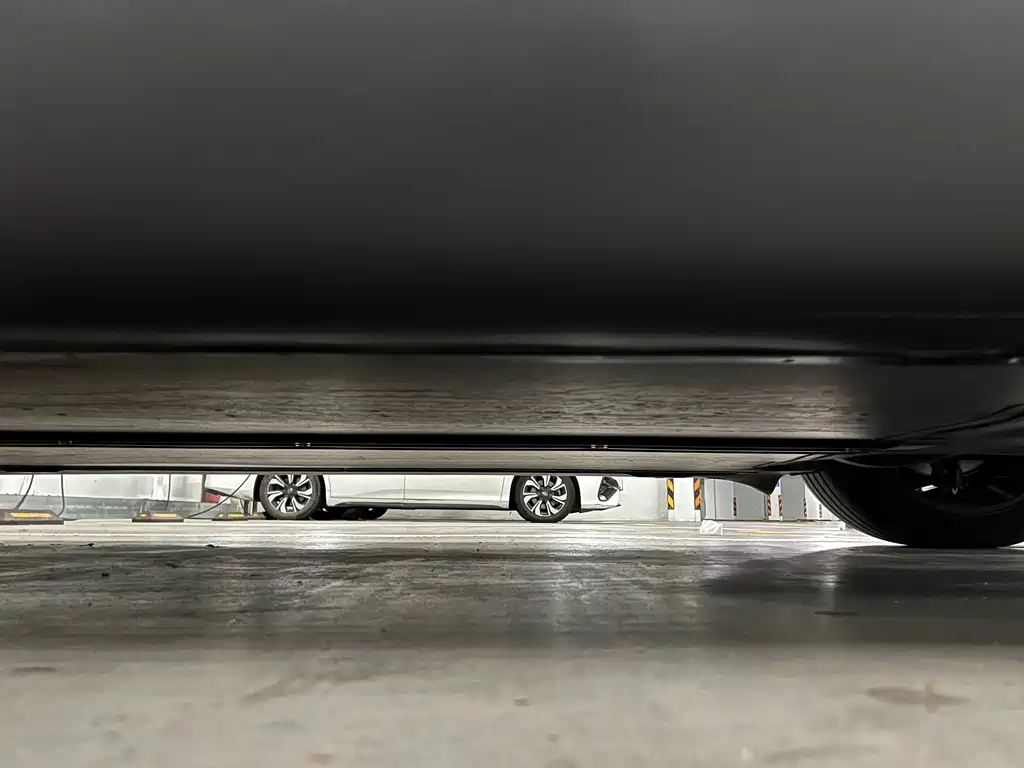 Tesla Model Y — миниатюра 53