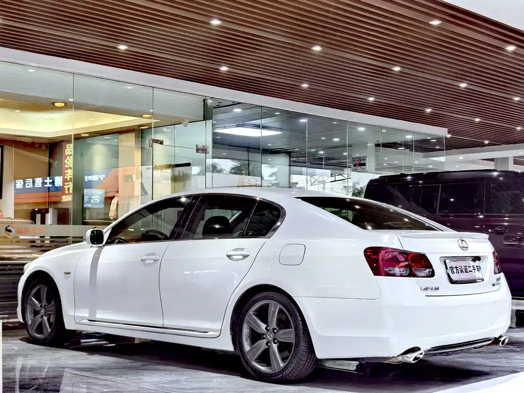 Lexus GS — миниатюра 9