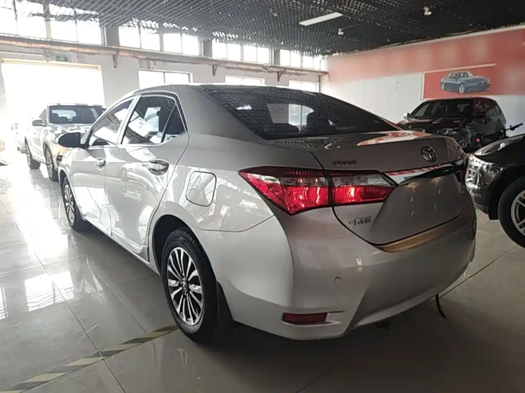 Toyota Corolla — миниатюра 5