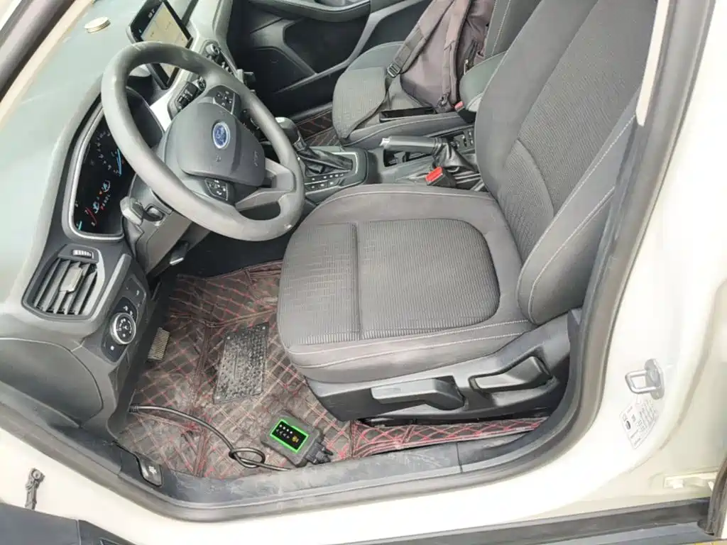 Ford Focus — миниатюра 8