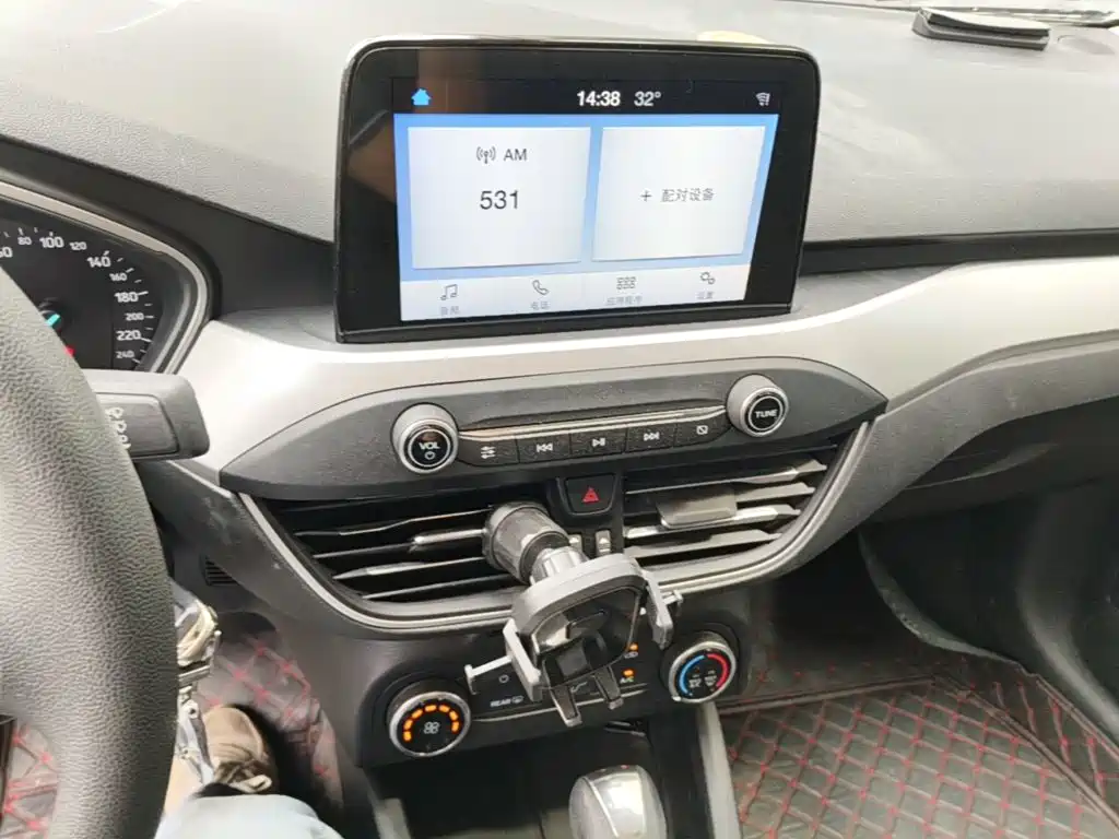 Ford Focus — миниатюра 6