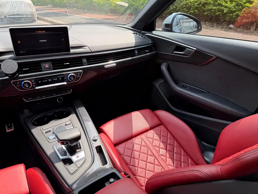 Audi S4 — миниатюра 27