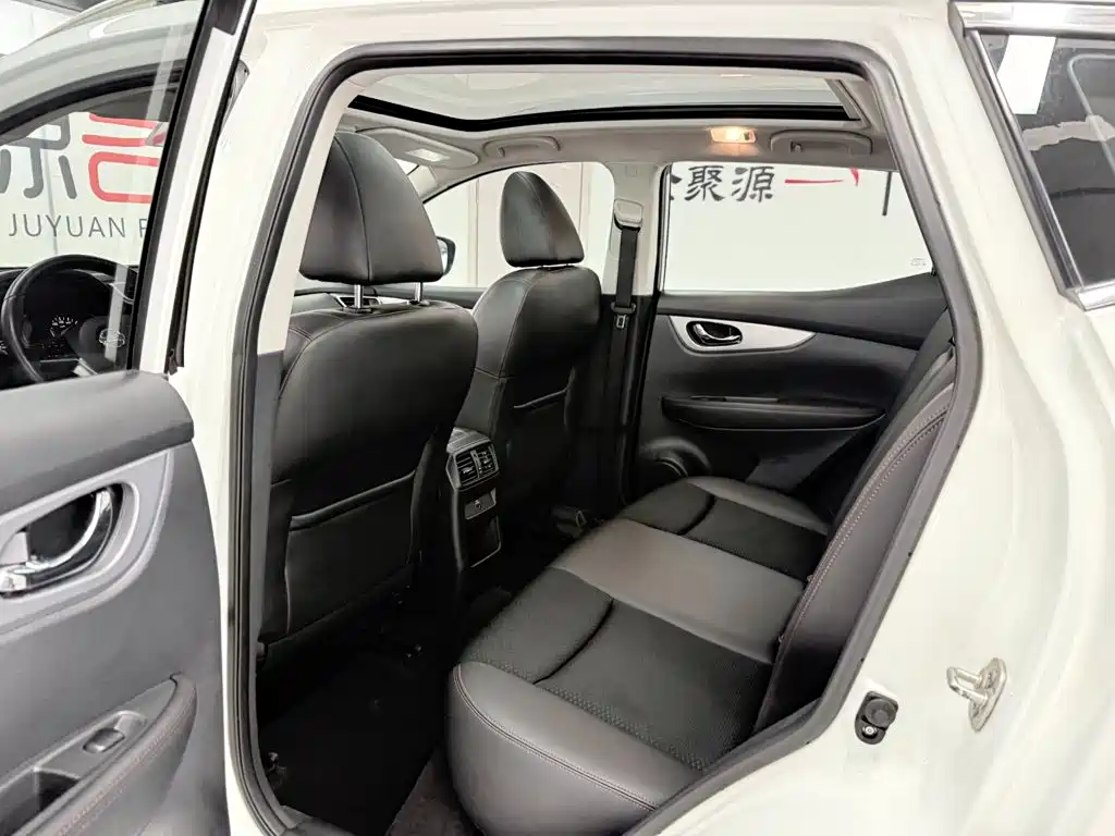 Nissan Qashqai — миниатюра 9