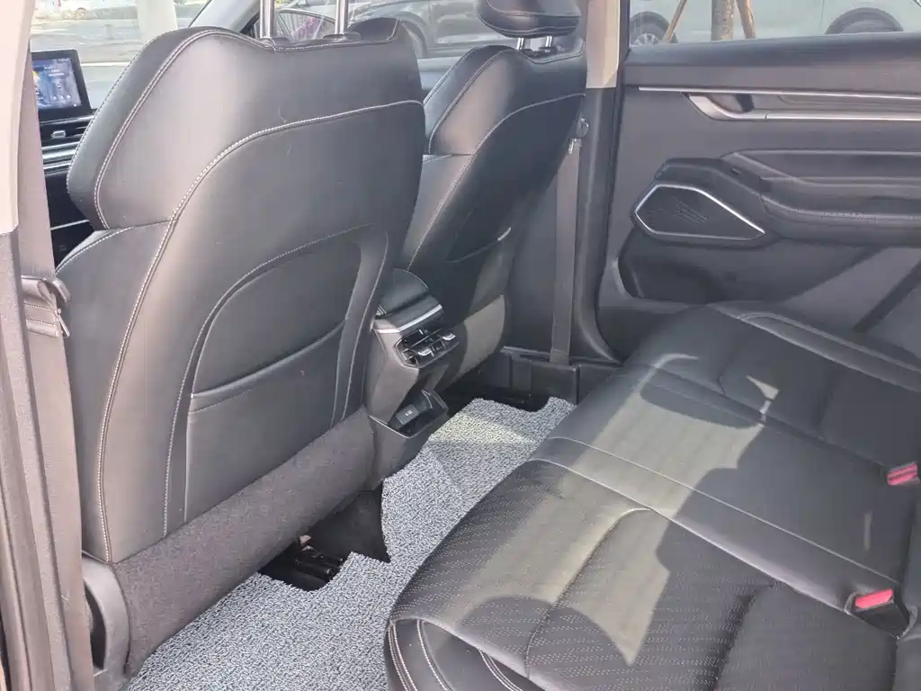 Geely Emgrand — миниатюра 6