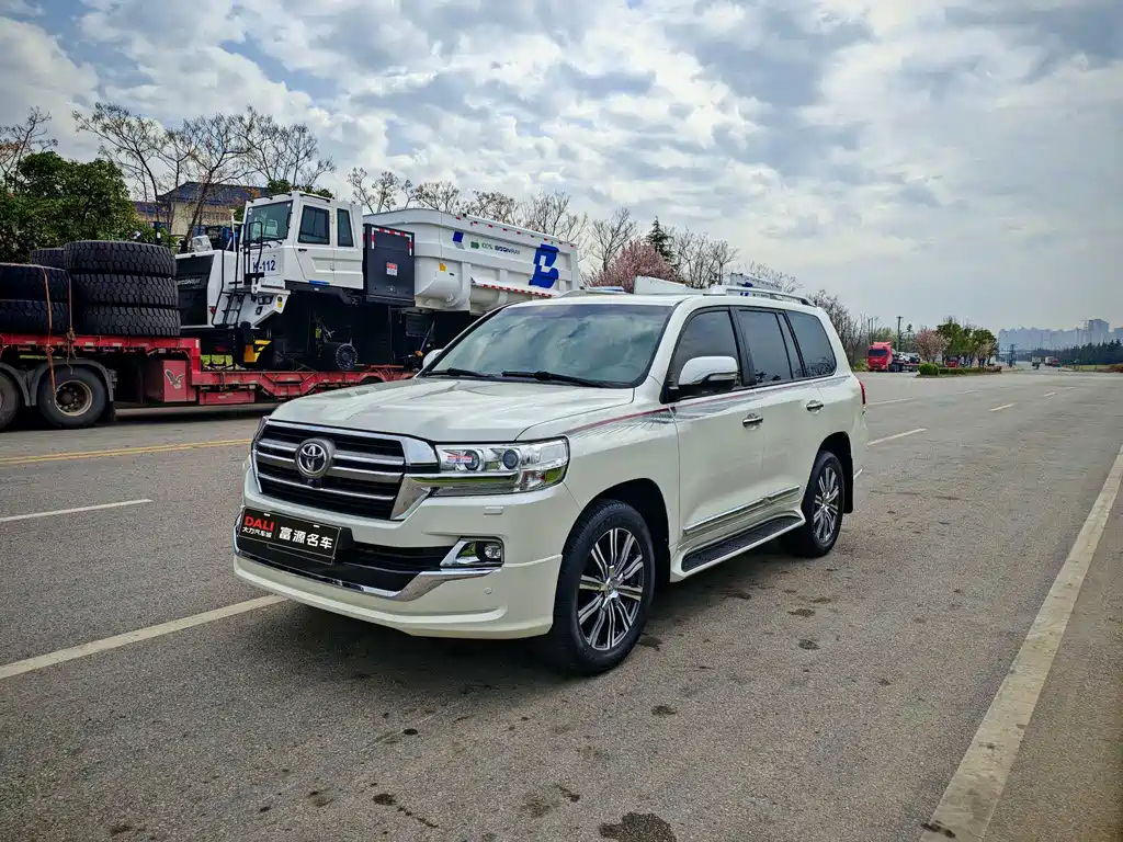 Toyota Land Cruiser 2020