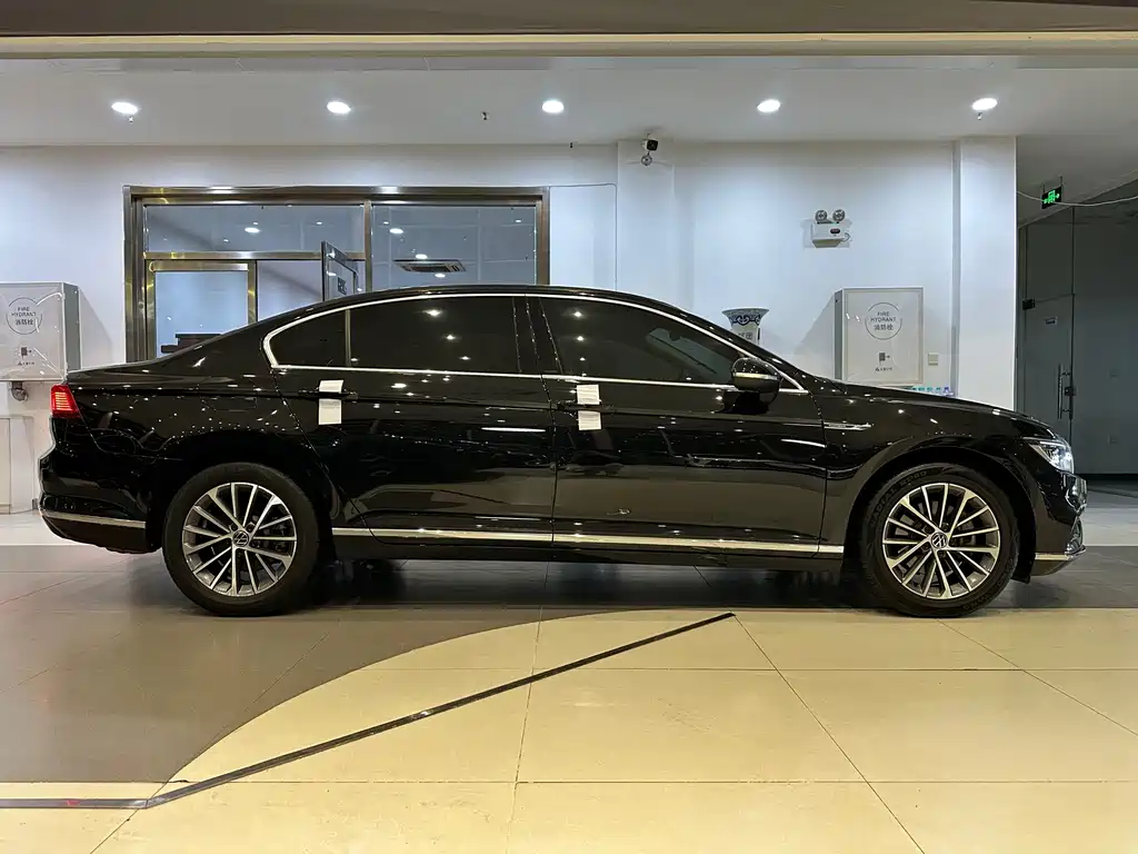 Volkswagen Magotan — миниатюра 4