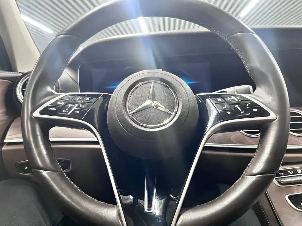 Mercedes-Benz E-Class E 2023 E 300 L Fashion