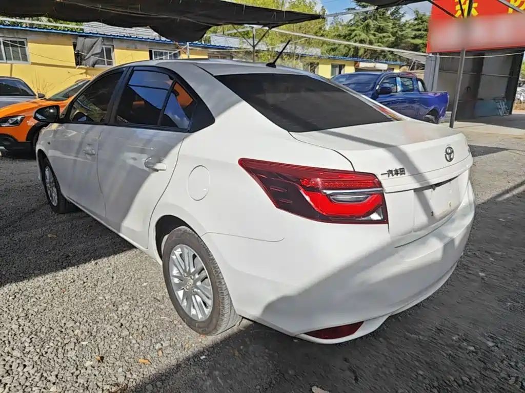 Toyota Vios — миниатюра 5