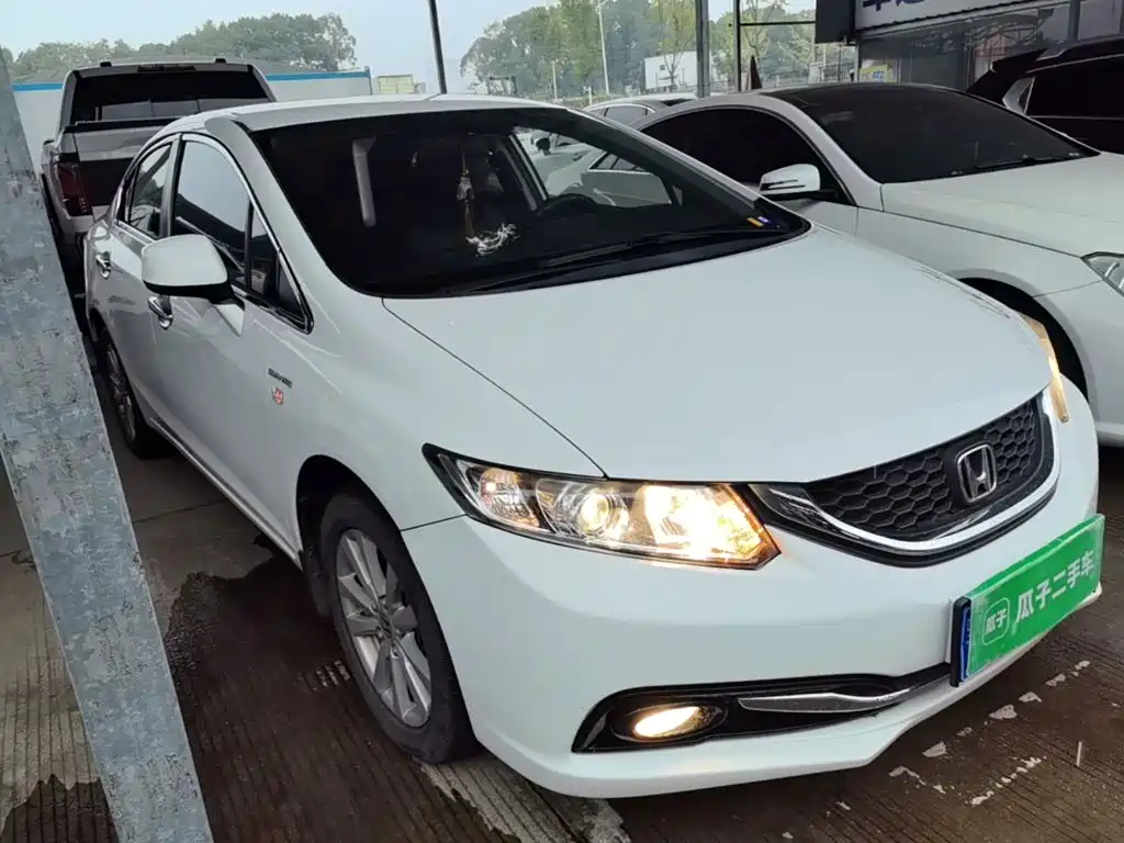 Honda Civic — миниатюра 4