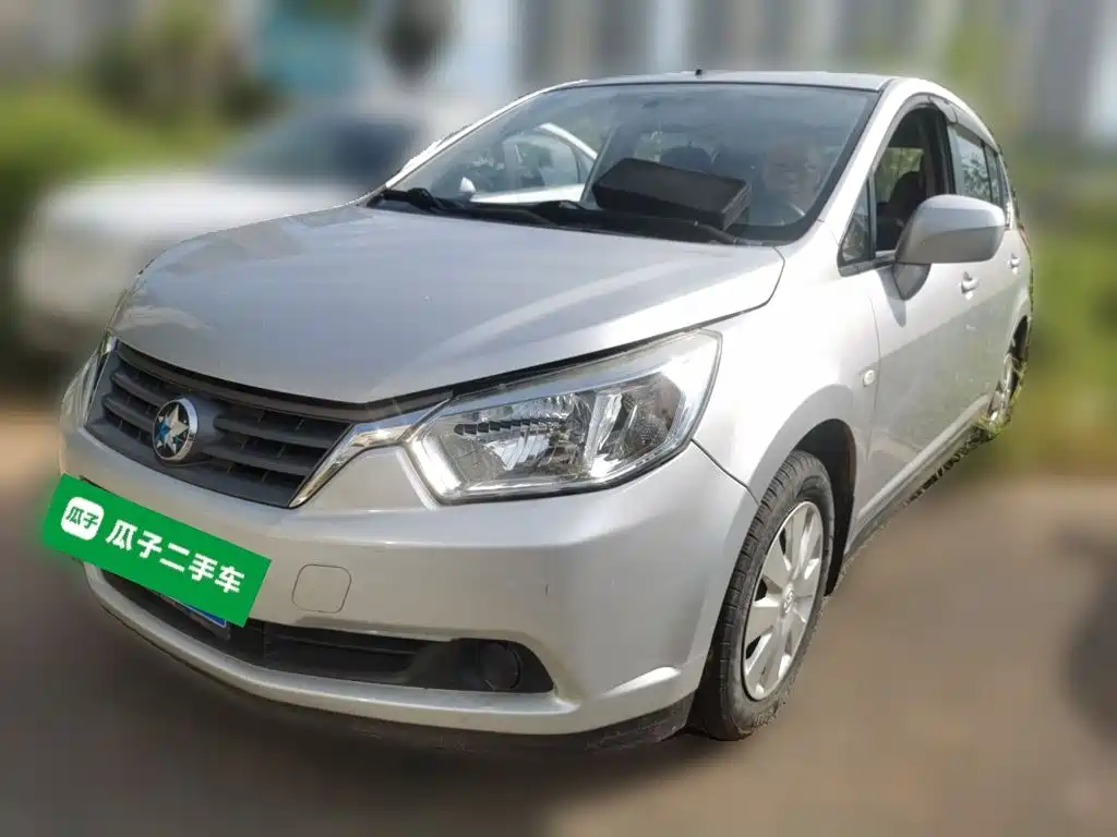 Venucia R50 — миниатюра 2