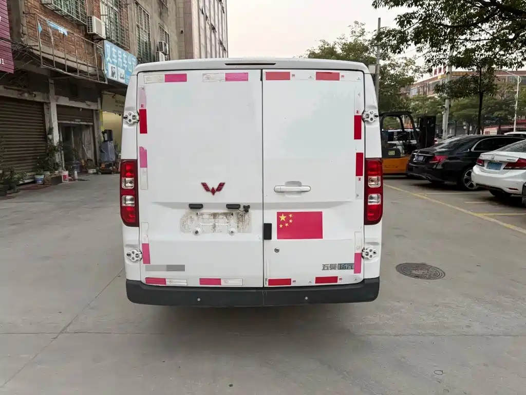 Wuling Yangguang — миниатюра 6