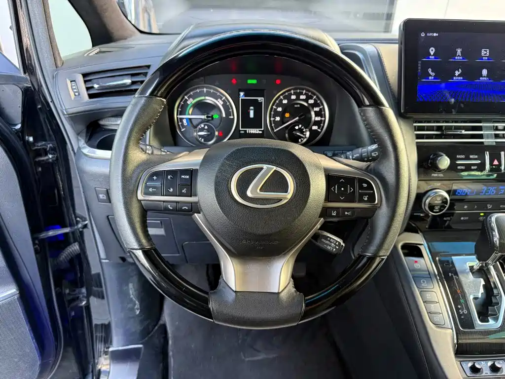 Toyota Vellfire — миниатюра 19