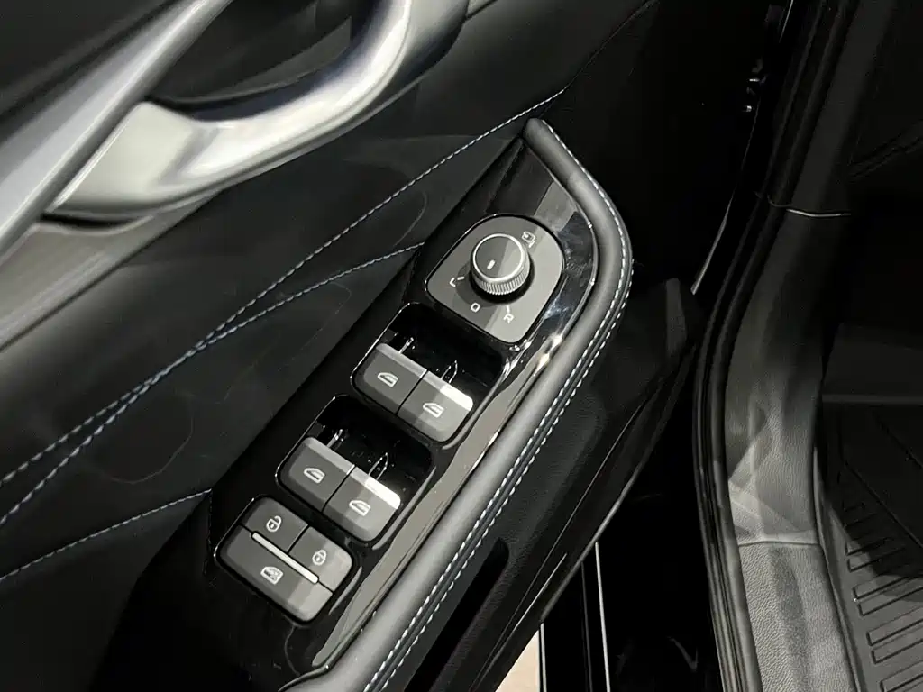 GEELY AUTOMOBILE XINGRUI