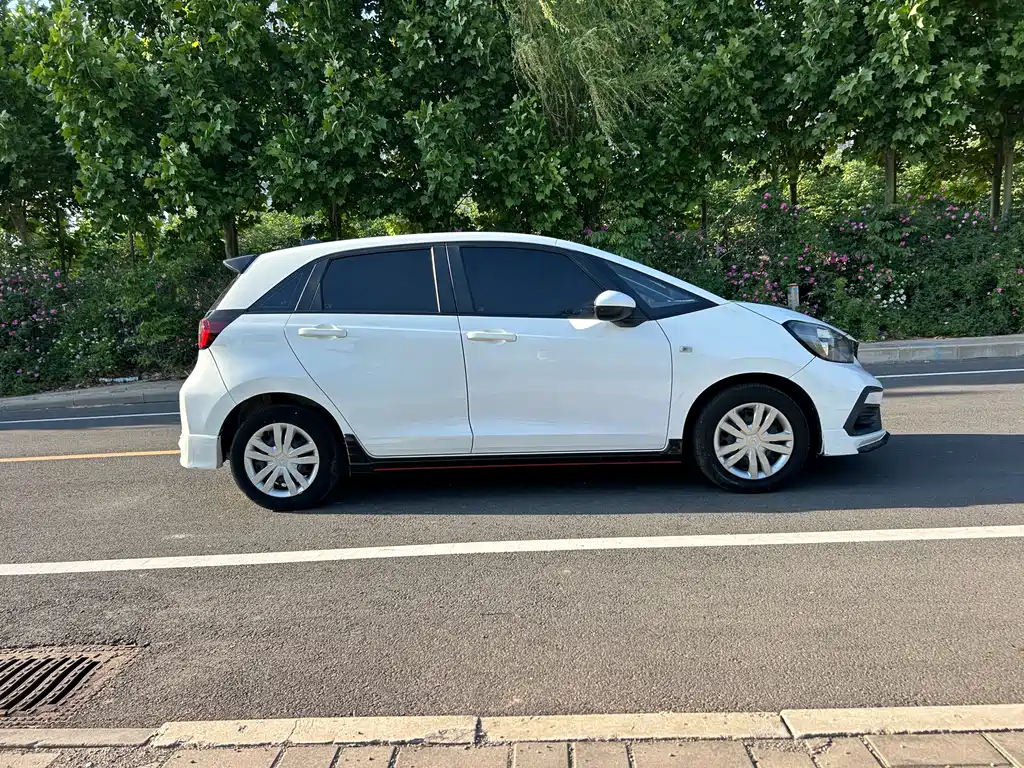 Honda Fit — миниатюра 15