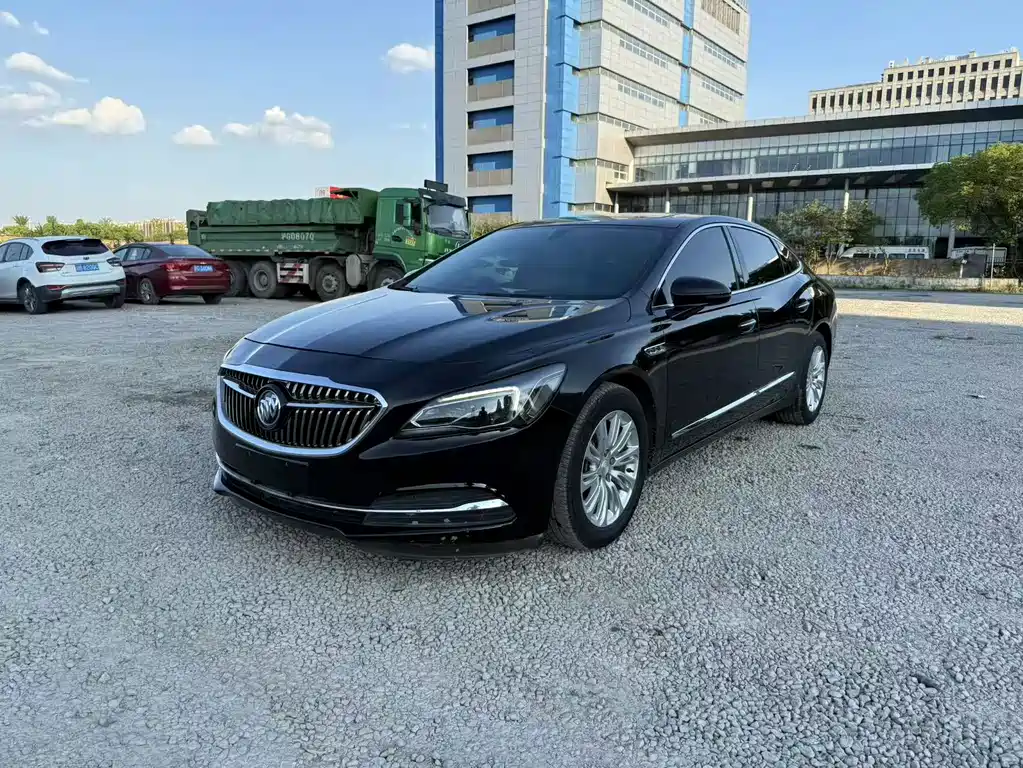 Buick LaCrosse — миниатюра 2
