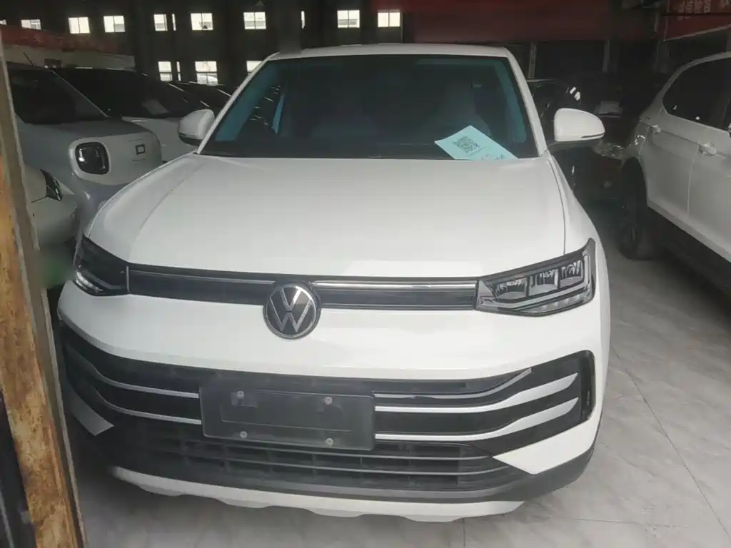 Volkswagen Tharu — миниатюра 3