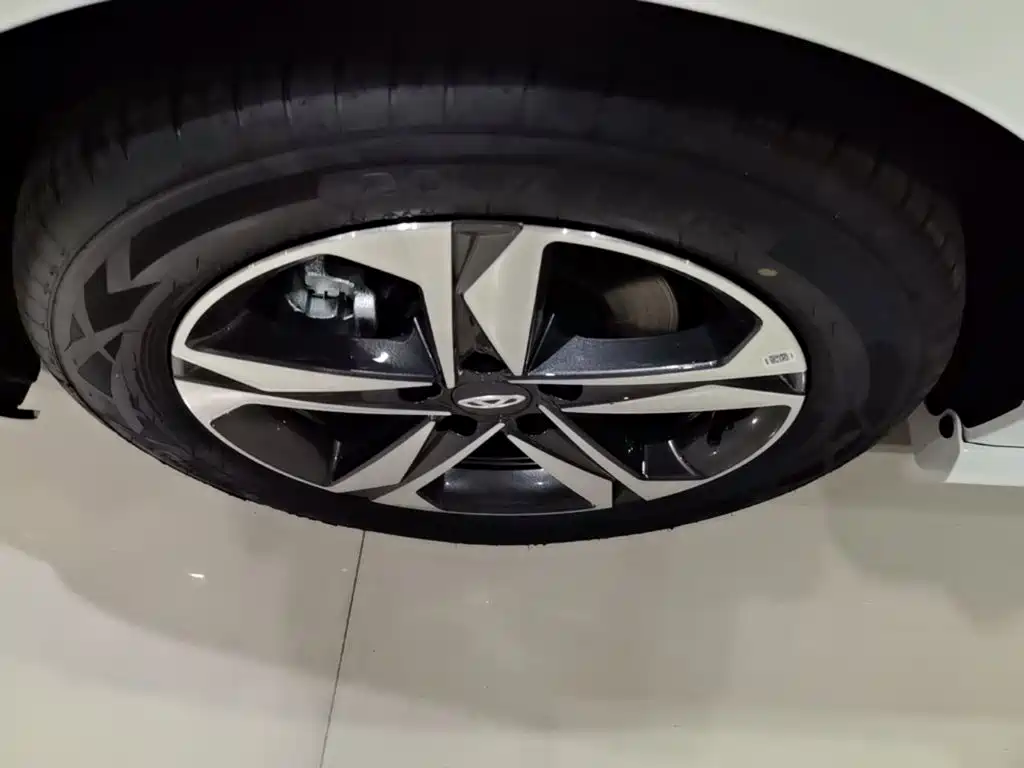 Chery Arrizo 5 PLUS — миниатюра 23