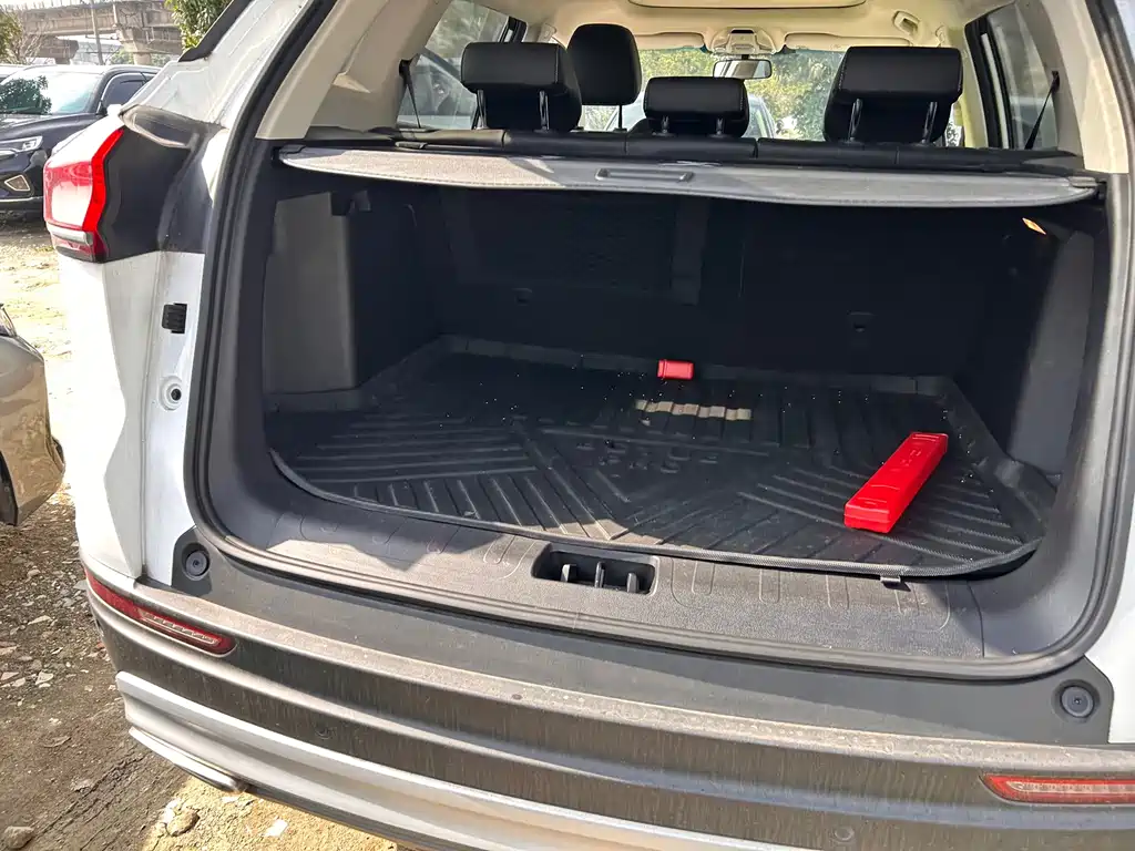 Geely Boyue — миниатюра 9