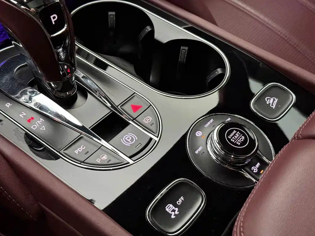Bentley Bentayga — миниатюра 13