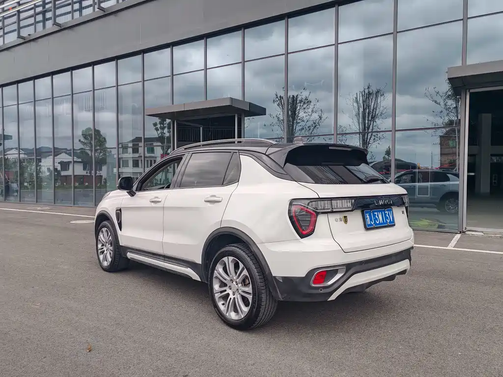 Lynk & Co 01 - фото 12