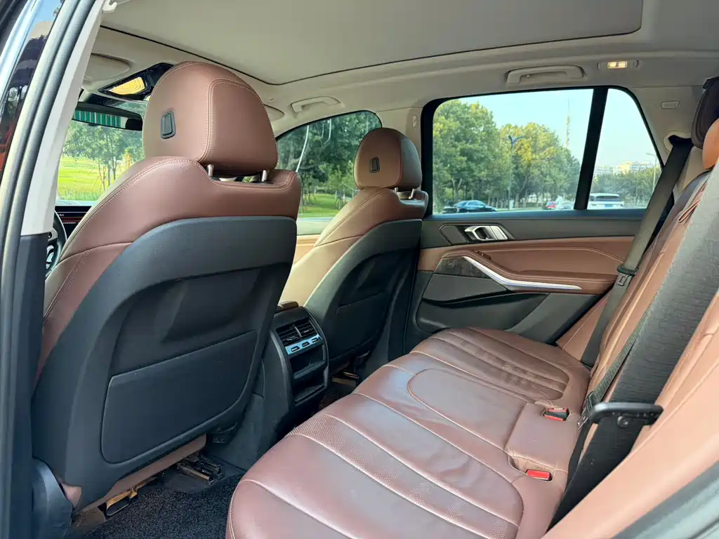 BMW X5 (Import) — миниатюра 6