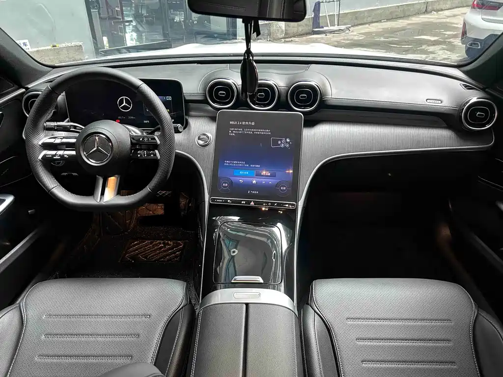 Mercedes-Benz C-Class — миниатюра 5