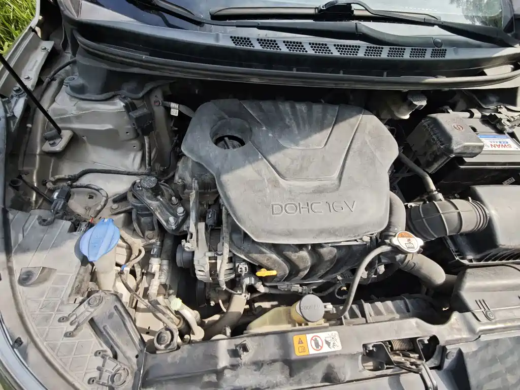 Hyundai Elantra Langdong — миниатюра 10