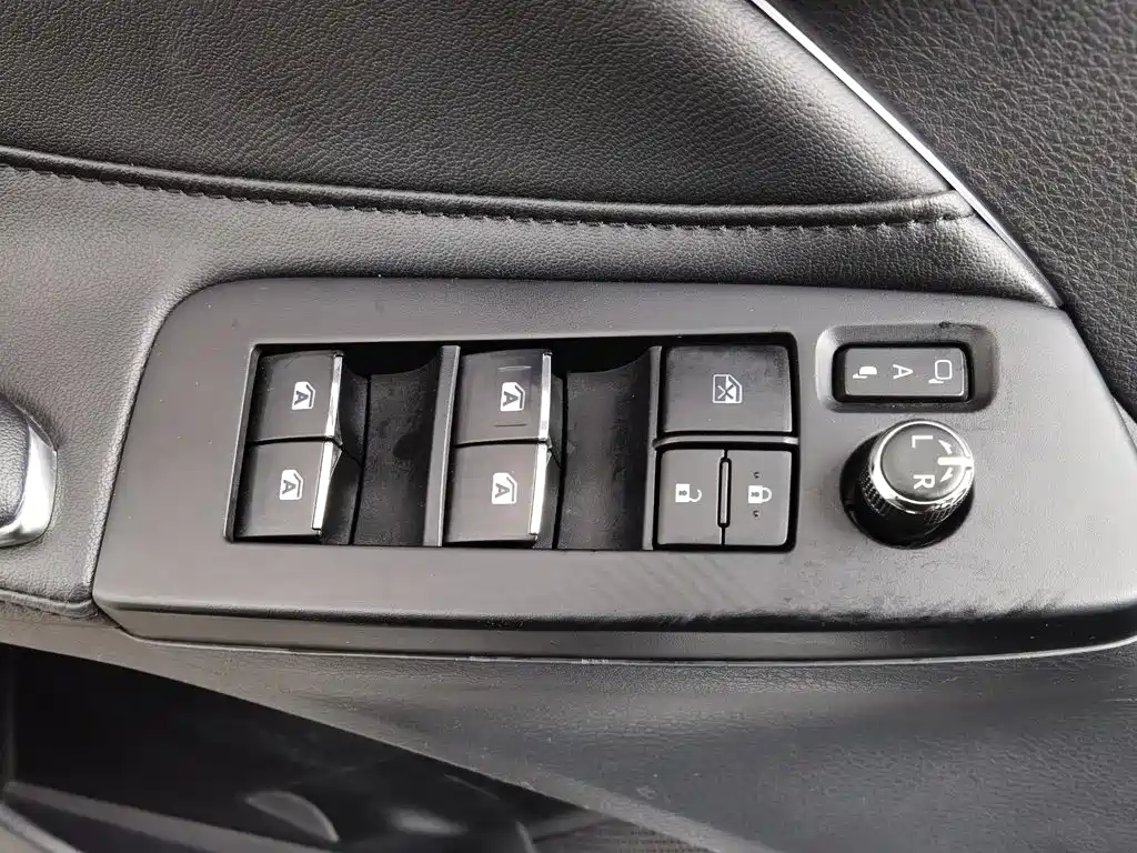 Toyota Avalon 2022 2.0L