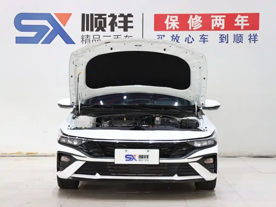 Hyundai Elantra — миниатюра 18