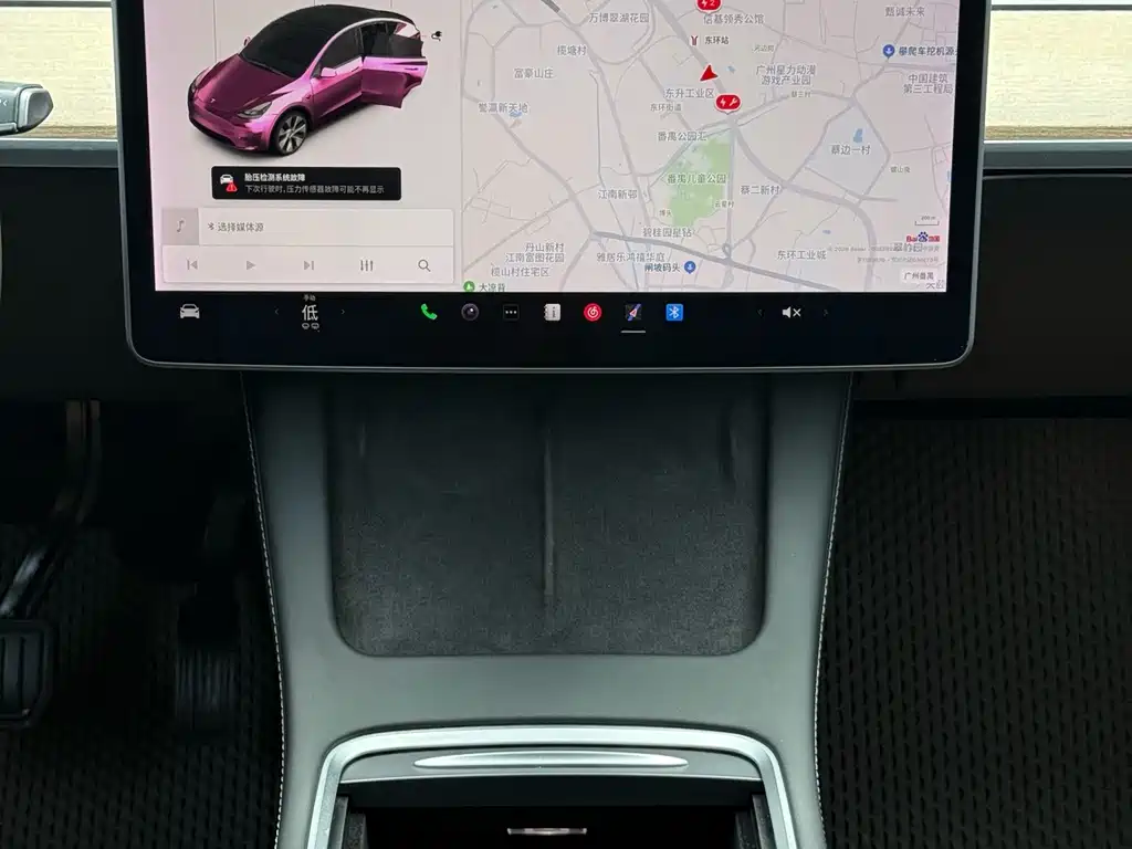 Tesla Model Y — миниатюра 28
