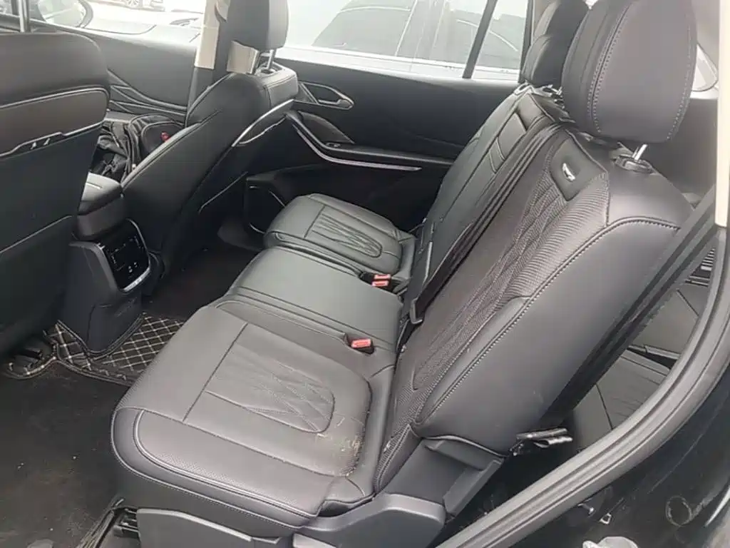 Hongqi Hongqi HS7 PHEV — миниатюра 17