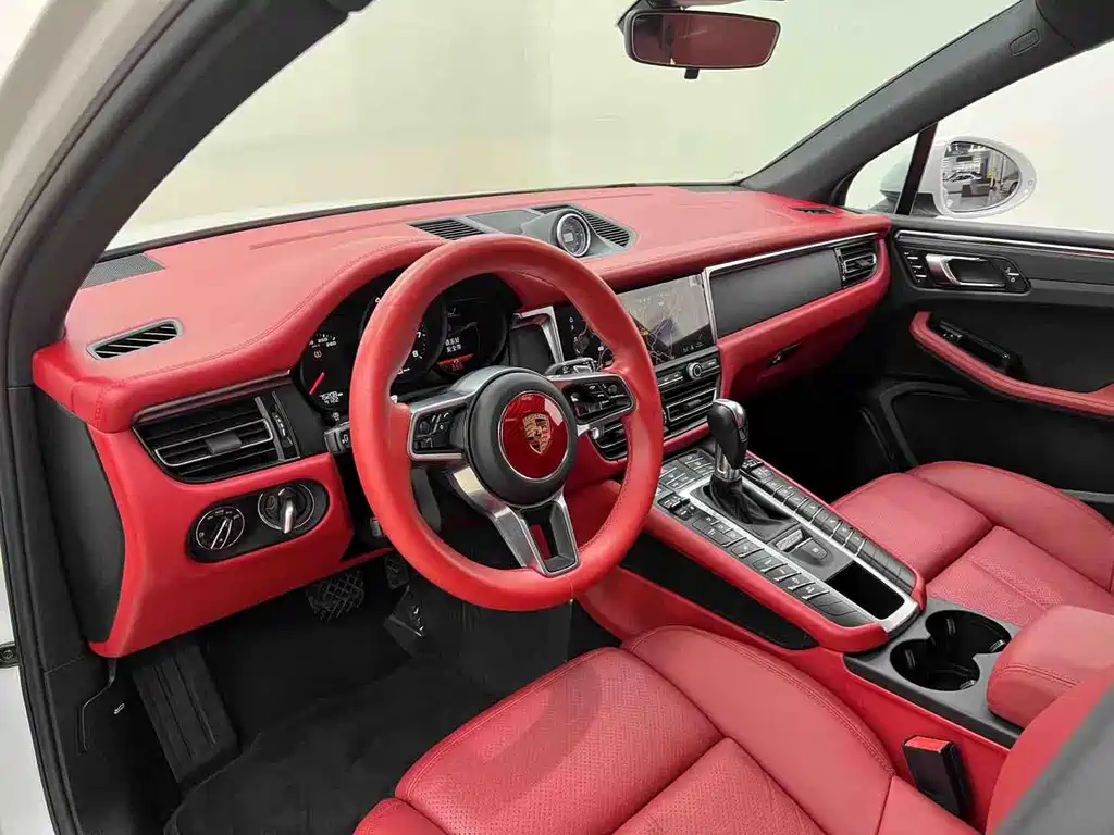 Porsche Macan — миниатюра 11