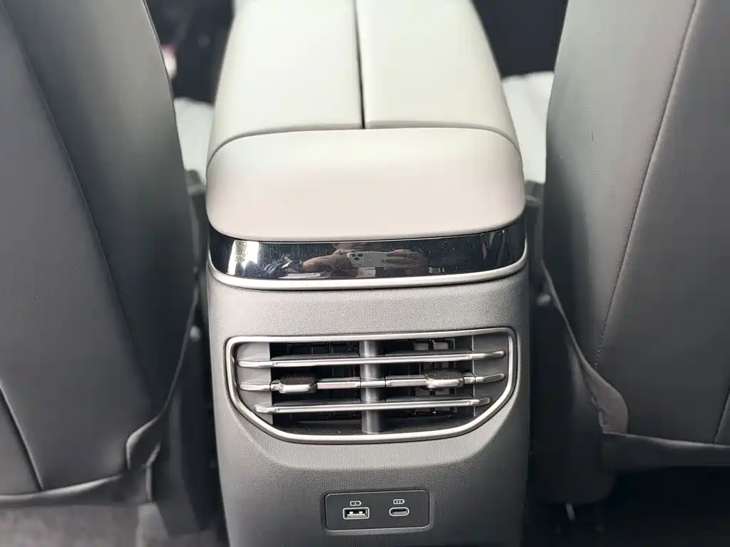 Hongqi Hongqi Tiangong 08 — миниатюра 16