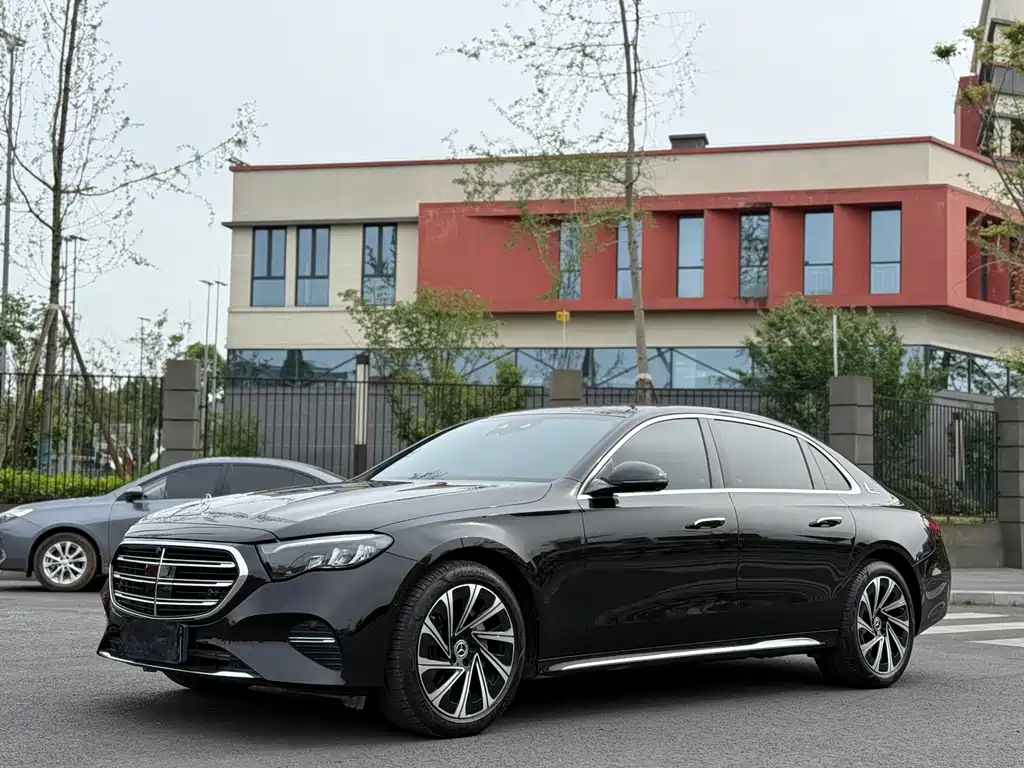 Mercedes-Benz E-Class 2025