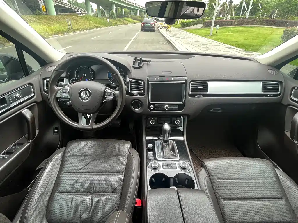 Volkswagen Touareg 2017 3.0TSI R-Line