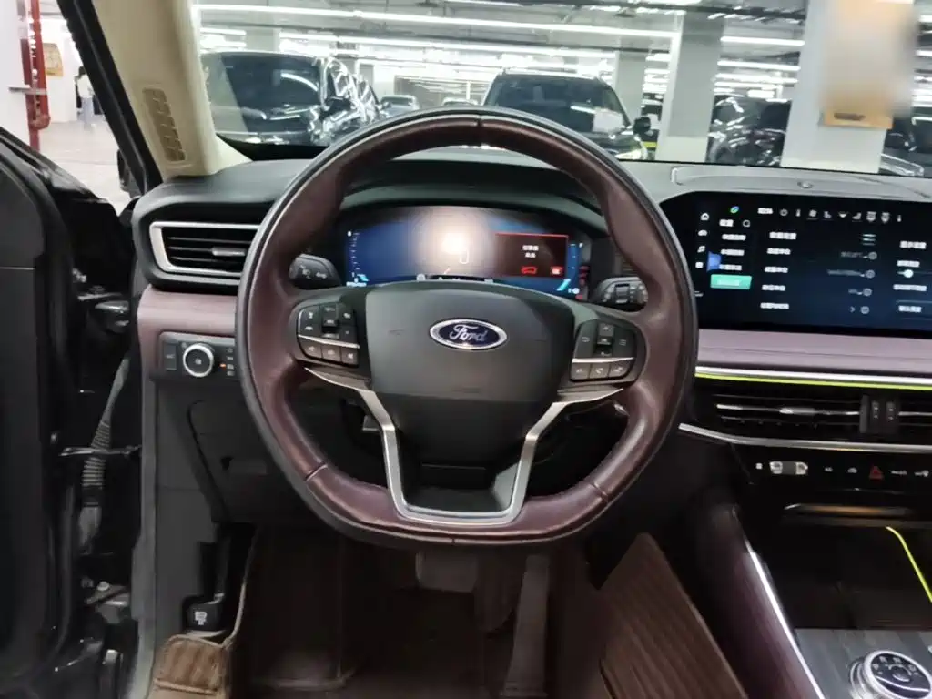 Ford Explorer — миниатюра 11