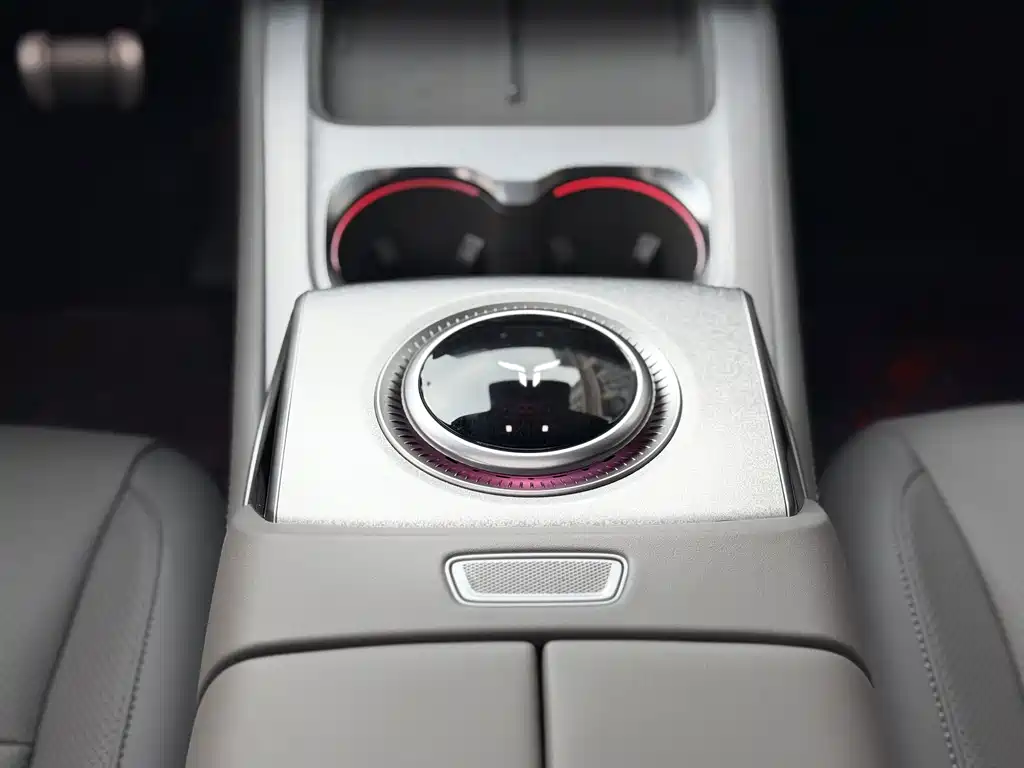 Hongqi Hongqi Tiangong 08 — миниатюра 17