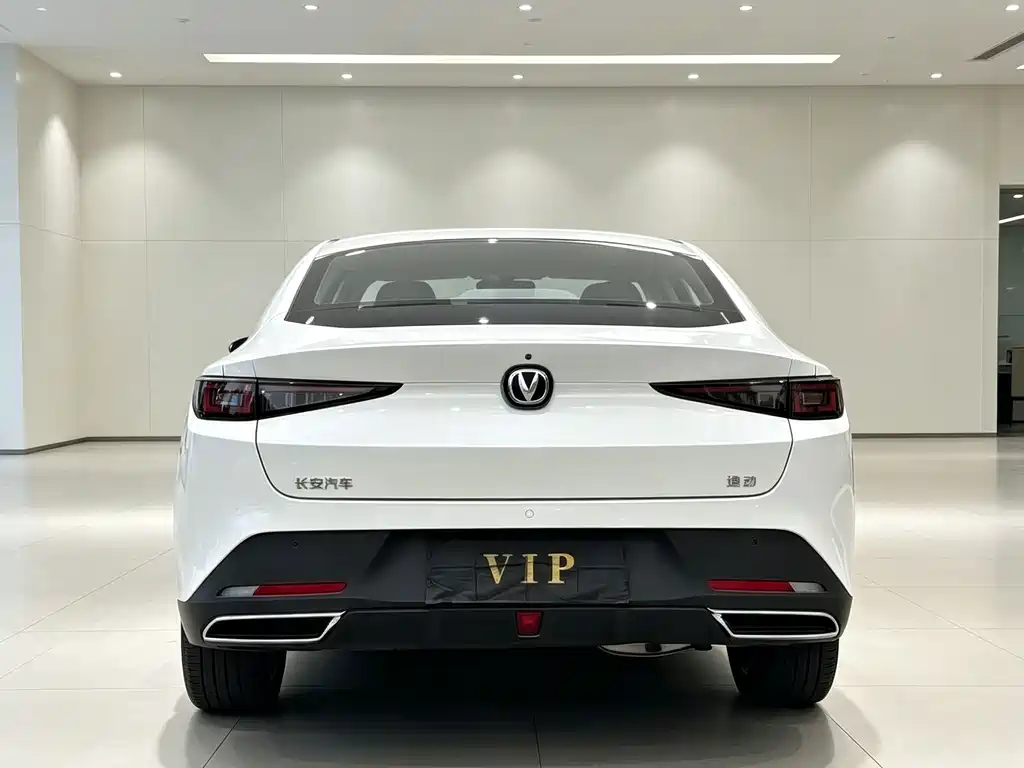 Changan Eado — миниатюра 8
