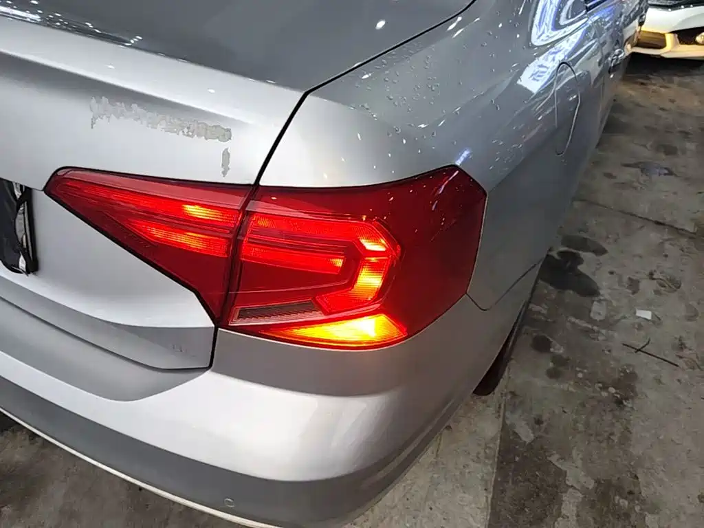 Volkswagen Jetta — миниатюра 8